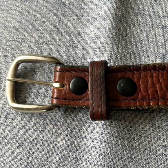 Duluth Trading Company men’s used leather belt size 44 - Picture 2 of 4